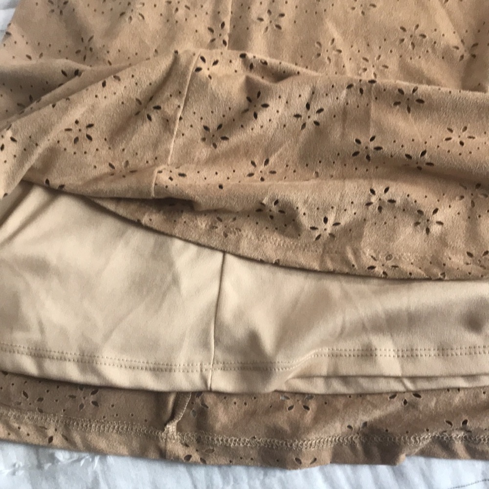 Women’s skirt - Picture 3 of 4